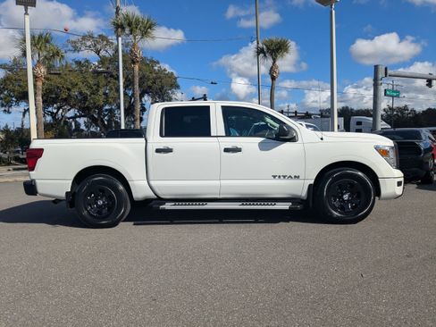 Used 2021 Nissan Titan S w/ S Utility Package image 3