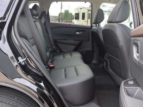 Used 2023 Nissan Rogue SL w/ SL Premium Package AWD/4WD image 12