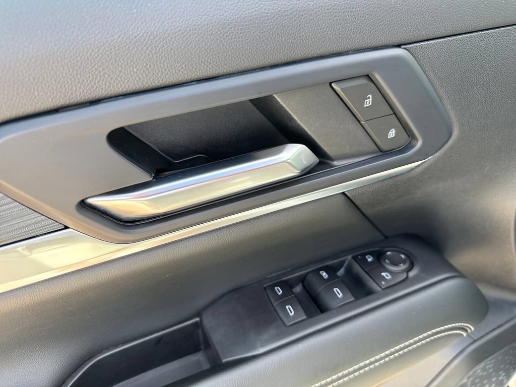 Certified 2025 GMC Terrain Elevation AWD/4WD image 14
