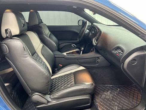 Used 2022 Dodge Challenger R/T Scat Pack RWD image 21