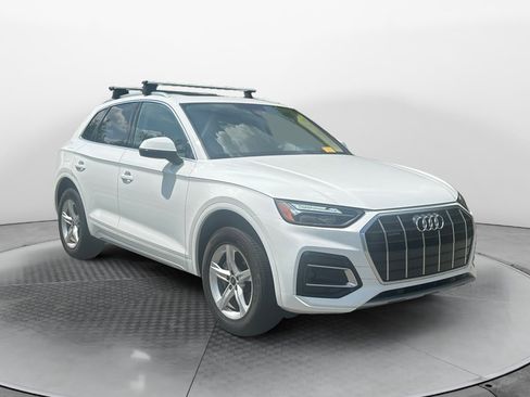 Used 2023 Audi Q5 2.0T Premium w/ Convenience Package AWD/4WD image 1
