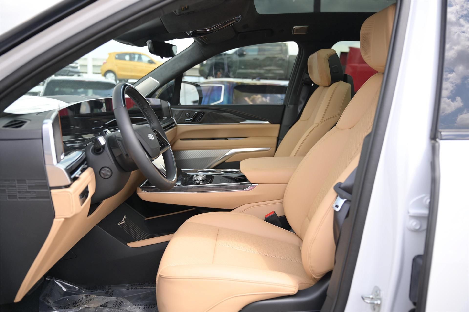 New 2025 Cadillac Escalade IQ Luxury 2 AWD/4WD image 16