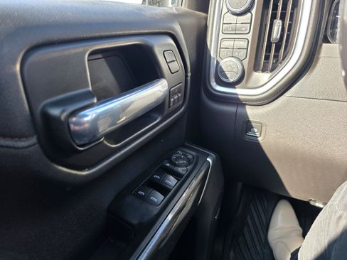 Used 2020 GMC Sierra 1500 AT4 w/ AT4 Premium Package image 17
