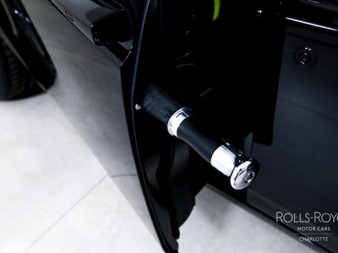Used 2019 Rolls-Royce Phantom Sedan image 32