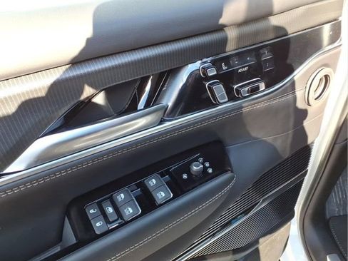 New 2026 Jeep Grand Wagoneer Summit w/ Rear Seat Video Group I AWD/4WD image 19