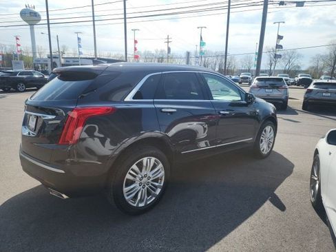 Used 2018 Cadillac XT5 Premium Luxury w/ Driver Assist Package image 5