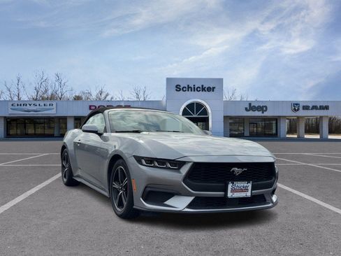 Used 2024 Ford Mustang Premium RWD image 1