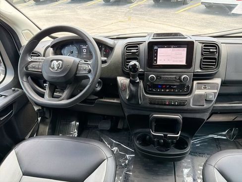 Used 2023 RAM ProMaster 2500 FWD image 12