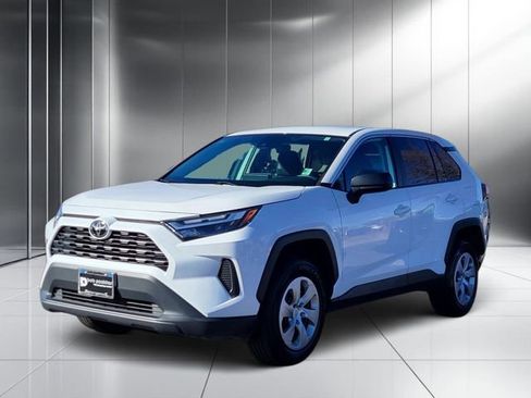 Used 2024 Toyota RAV4 LE image 22