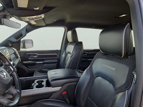 Used 2024 RAM 1500 Laramie image 13