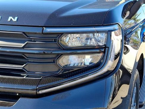 Certified 2025 Ford Expedition Active AWD/4WD image 9