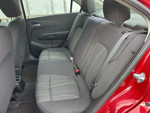 Used 2014 Chevrolet Sonic LT image 20