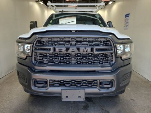Used 2024 RAM 2500 Tradesman w/ Protection Group AWD/4WD image 3