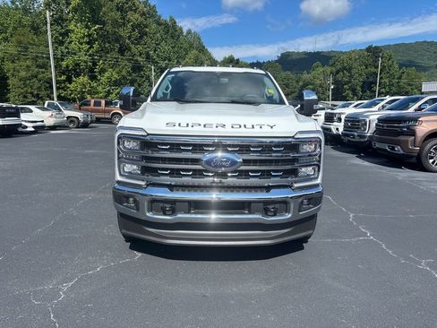 Used 2026 Ford F350 Lariat w/ Chrome Package AWD/4WD image 2