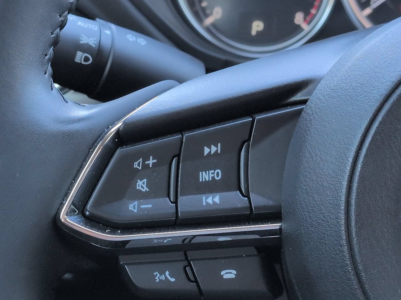 Used 2025 MAZDA CX-5 AWD 2.5 S w/ Preferred Package image 26