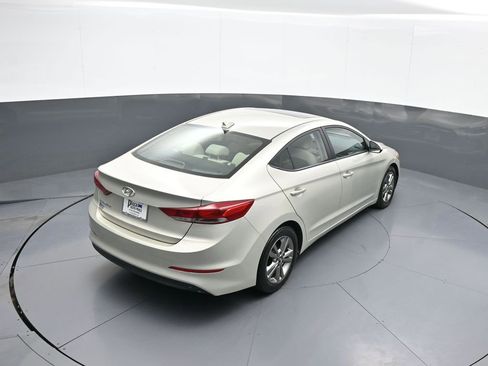 Used 2017 Hyundai Elantra Value Edition w/ Cargo Package FWD image 37
