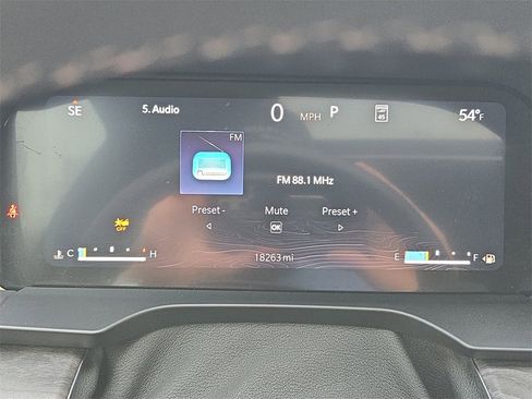 Used 2024 Jeep Grand Cherokee Overland w/ Trailer Tow Package image 19