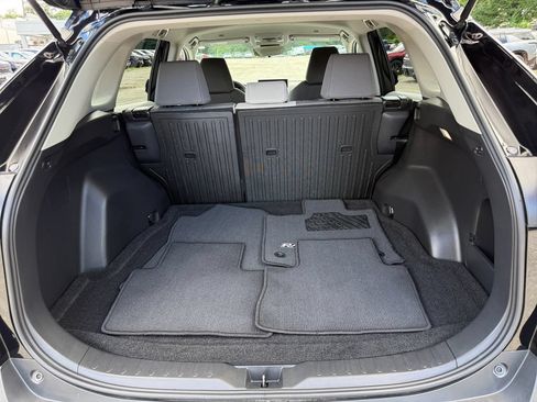 Used 2025 Toyota RAV4 XLE FWD image 24