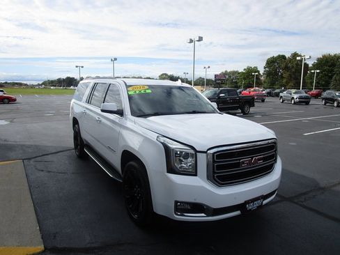 Used 2018 GMC Yukon XL SLT image 7