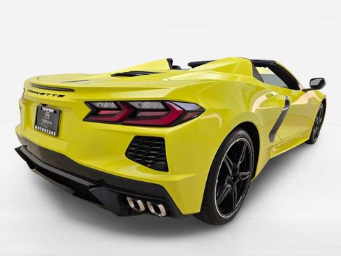 Used 2020 Chevrolet Corvette Stingray Premium Conv w/ 3LT Preferred Equipment Group RWD image 9