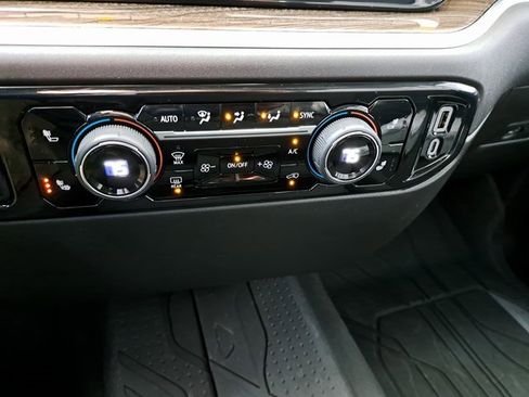 Used 2025 Chevrolet Silverado 1500 LT w/ Protection Package image 14