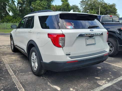 Certified 2023 Ford Explorer XLT RWD image 4