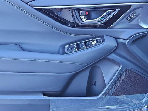 Used 2025 Subaru Outback Touring image 8