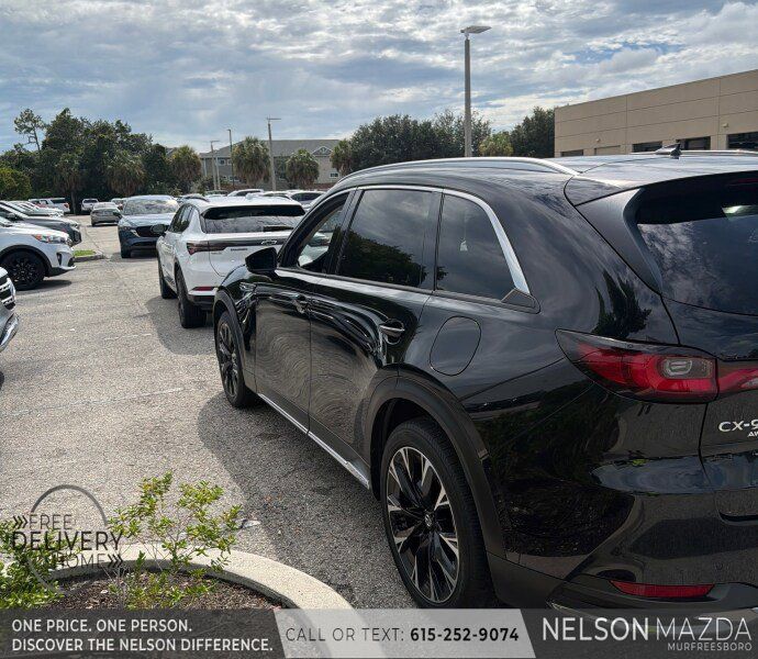 Certified 2024 MAZDA CX-90 Plug-In Hybrid w/ Premium Pkg AWD/4WD image 34