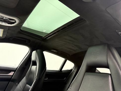 Used 2012 Porsche Panamera Turbo image 21