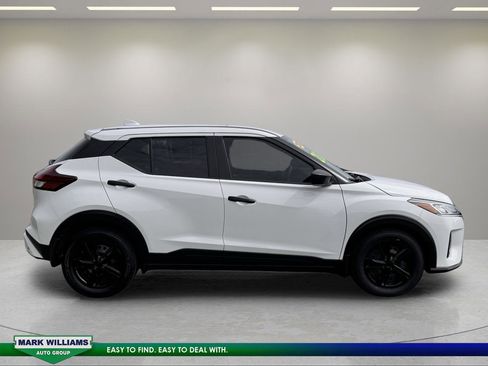 Used 2024 Nissan Kicks S FWD image 2