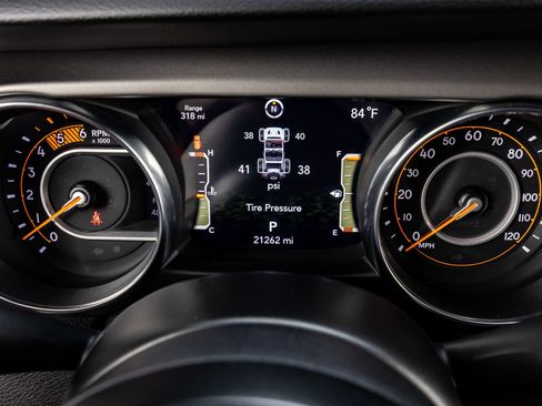 Used 2021 Jeep Wrangler Unlimited Sport AWD/4WD image 19