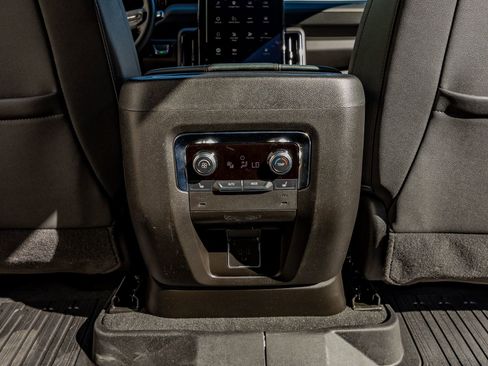 Used 2025 GMC Yukon AT4 w/ Premium Trailering Package image 31