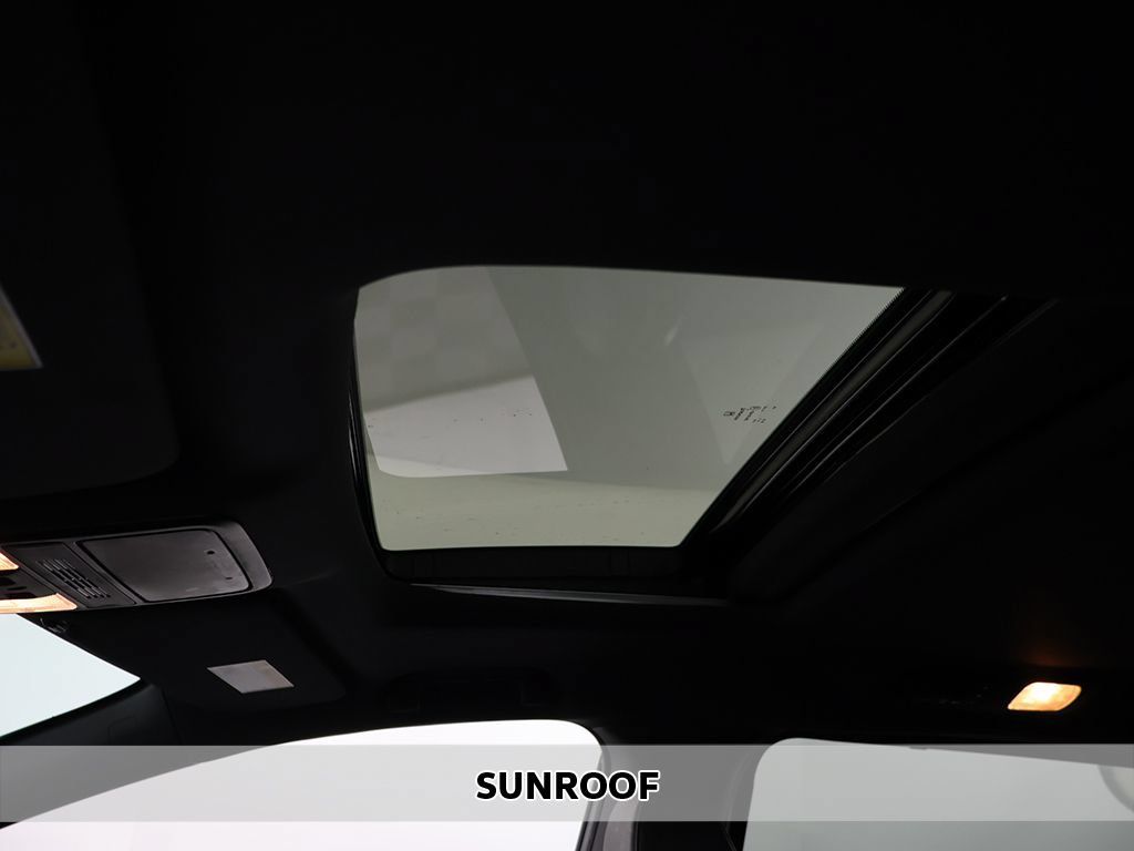 Used 2025 Honda Odyssey Sport-L image 3