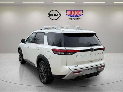Used 2024 Nissan Pathfinder SL w/ SL Premium Package AWD/4WD image 4