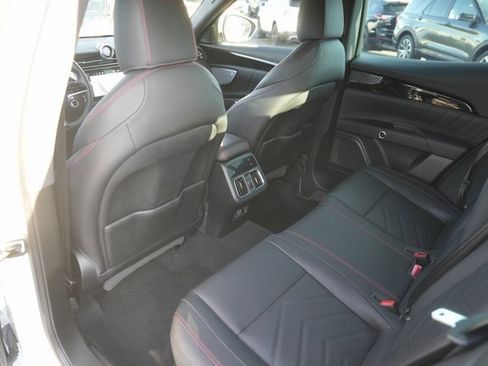 Used 2023 Maserati Grecale Modena image 12