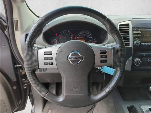 Used 2013 Nissan Frontier SV RWD image 19