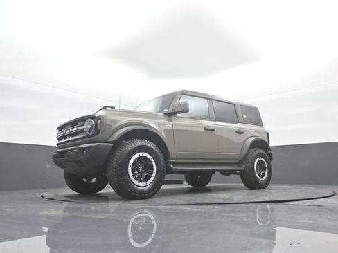 New 2026 Ford Bronco Outer Banks w/ Sasquatch Package AWD/4WD image 36
