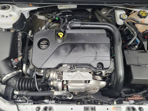 Used 2022 Chevrolet Malibu LT FWD image 30