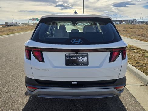 New 2026 Hyundai Tucson SE image 4