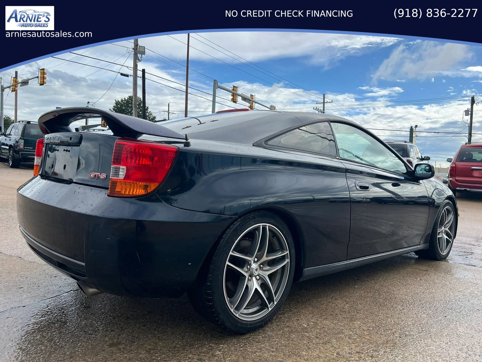 Used 2000 Toyota Celica GT-S FWD image 3