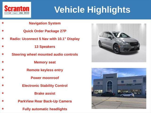 Certified 2025 Chrysler Pacifica Limited FWD image 6