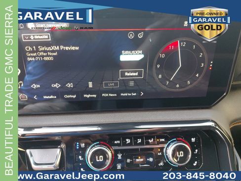 Used 2024 GMC Sierra 3500 AT4 w/ AT4 Preferred Package AWD/4WD image 12