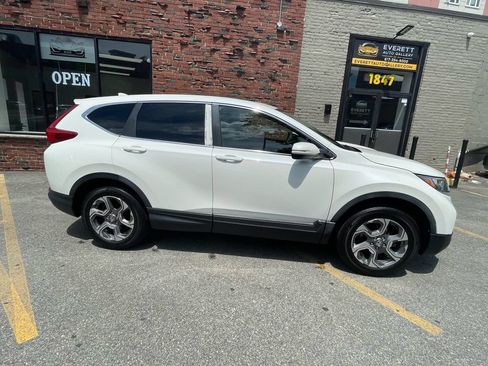 Used 2017 Honda CR-V EX image 3