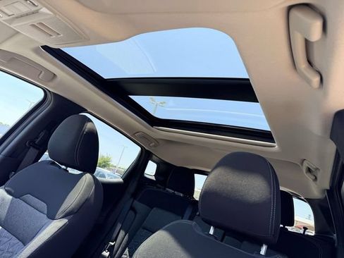 New 2026 Nissan Kicks SV w/ SV Premium Package FWD image 17