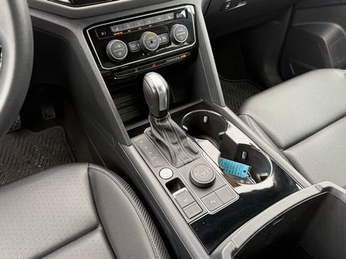 Used 2023 Volkswagen Atlas Cross Sport SE image 21