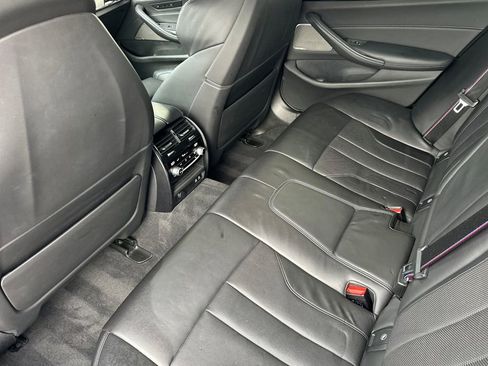 Used 2022 BMW M5 w/ Competition Package image 12