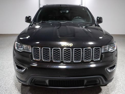 Used 2022 Jeep Grand Cherokee Laredo X RWD image 4