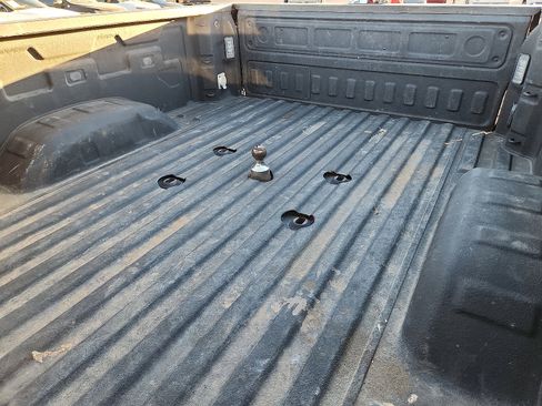 Used 2022 Chevrolet Silverado 2500 High Country w/ Safety Package II image 10