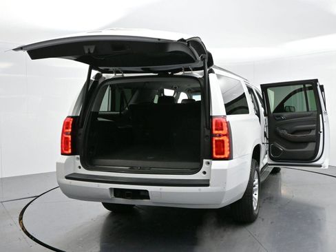 Used 2015 Chevrolet Suburban LT image 50