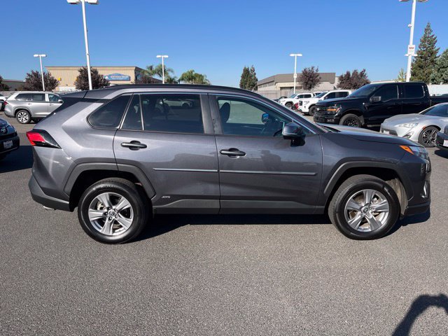 Used 2024 Toyota RAV4 LE AWD/4WD image 2